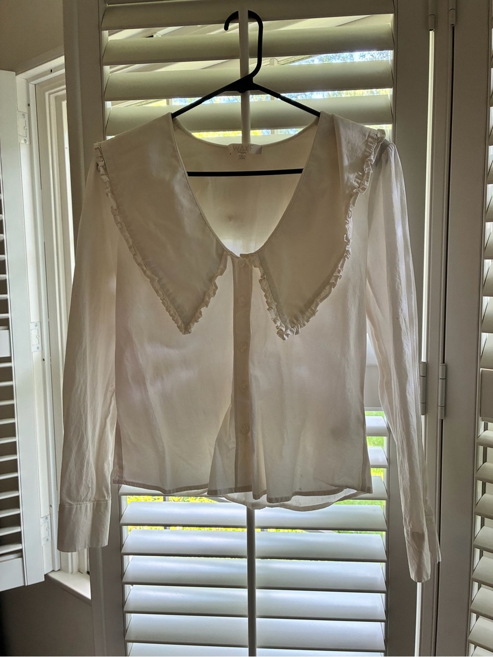 Wayf White Ruffle-Trim V-Neck Button Blouse - Picture 2 of 8